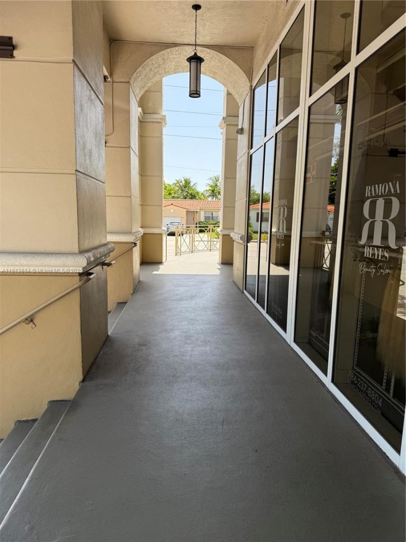 2030 S Douglas Rd, Unit 114, Coral Gables, FL 33134 Photo