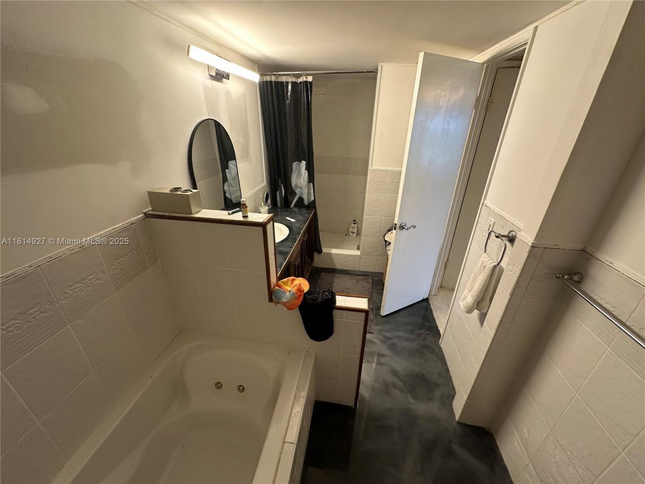 600 NE 36th St, Unit PH14, Miami, FL 33137 Photo