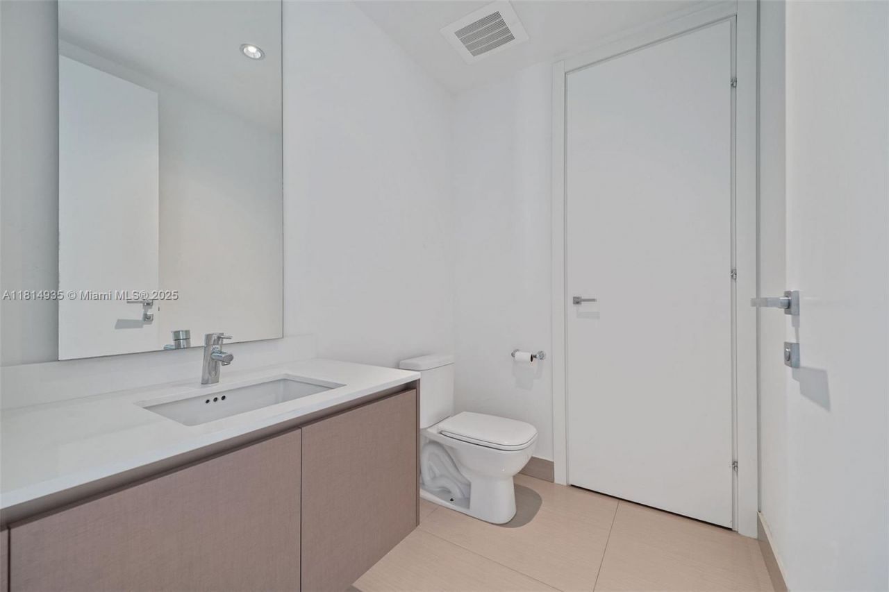 3250 NE 188th St, Unit LPH07, Aventura, FL 33180 Photo