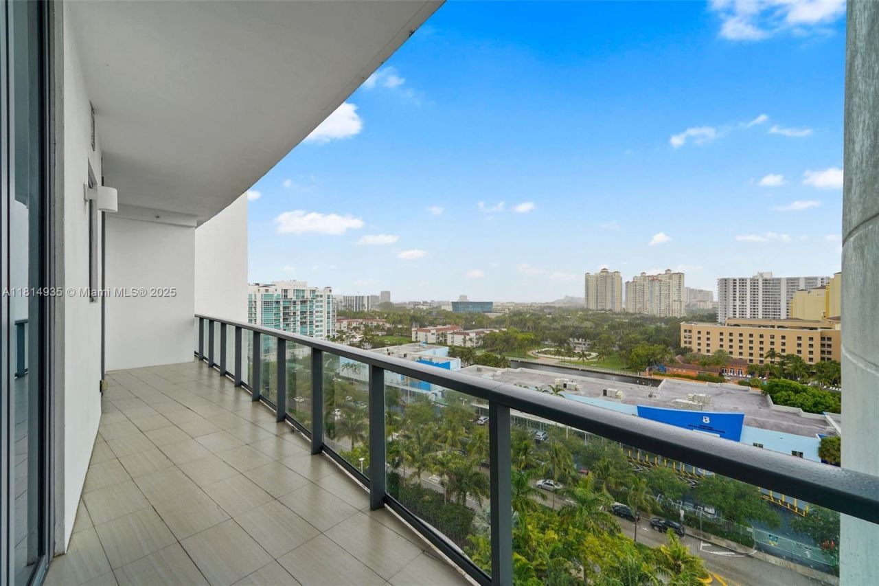 3250 NE 188th St, Unit LPH07, Aventura, FL 33180 Photo