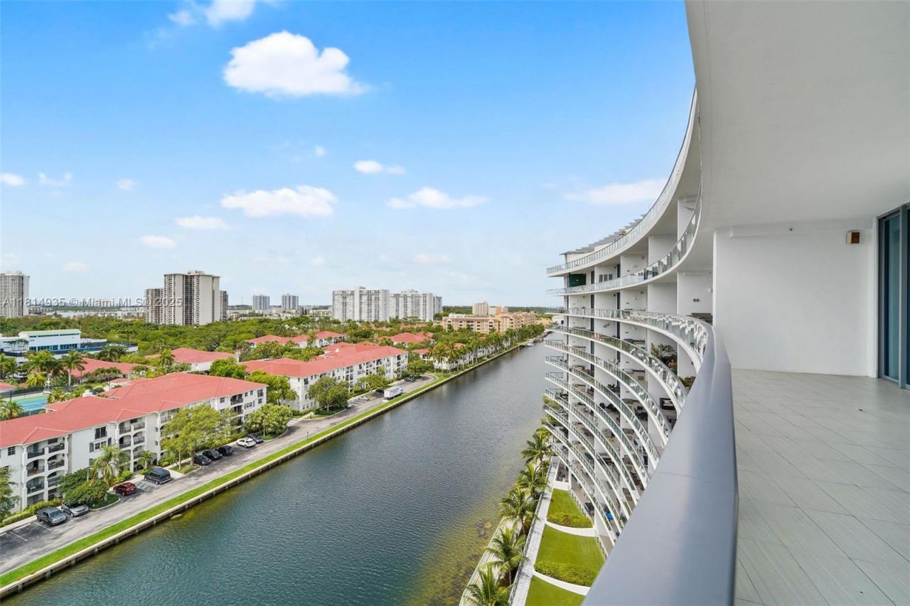 3250 NE 188th St, Unit LPH07, Aventura, FL 33180 Photo