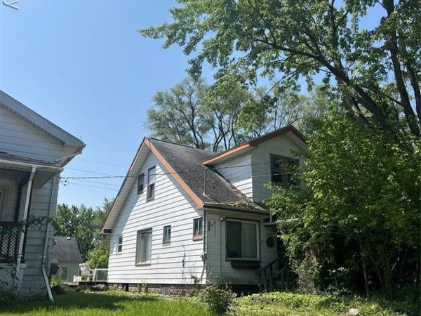 2537 Swayze Street, Flint, MI 48503