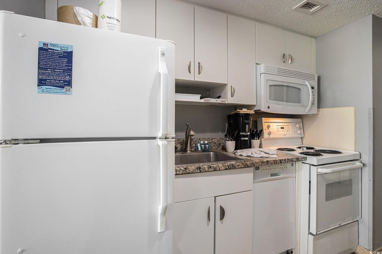 300 N Ocean Blvd. Photo 12