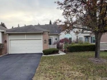 692 Brockmoor Lane, Bloomfield Hills, MI 48304