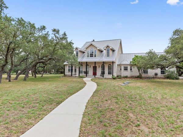 279 Pin Oak, New Braunfels, TX 78132