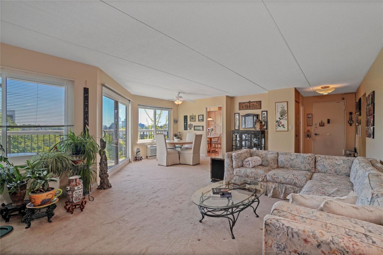 300 High Point Drive, Unit 612, Hartsdale, NY 10530 Main Photo