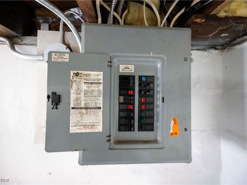 5210 Theodore Street, Maple Heights, OH 44137 Photo 33