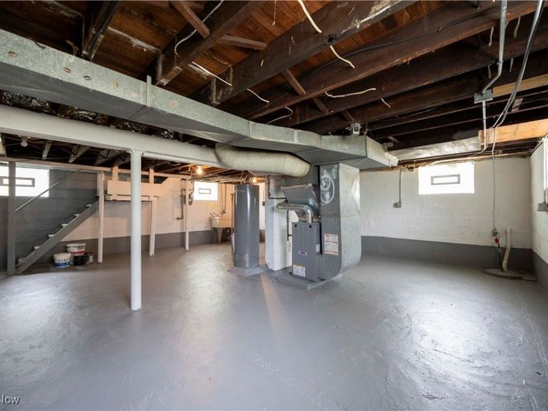 5210 Theodore Street, Maple Heights, OH 44137 Photo 34