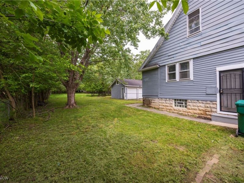 5210 Theodore Street, Maple Heights, OH 44137 Photo 36