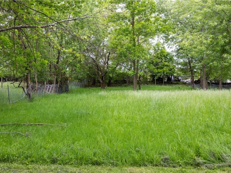 5210 Theodore Street, Maple Heights, OH 44137 Photo 39