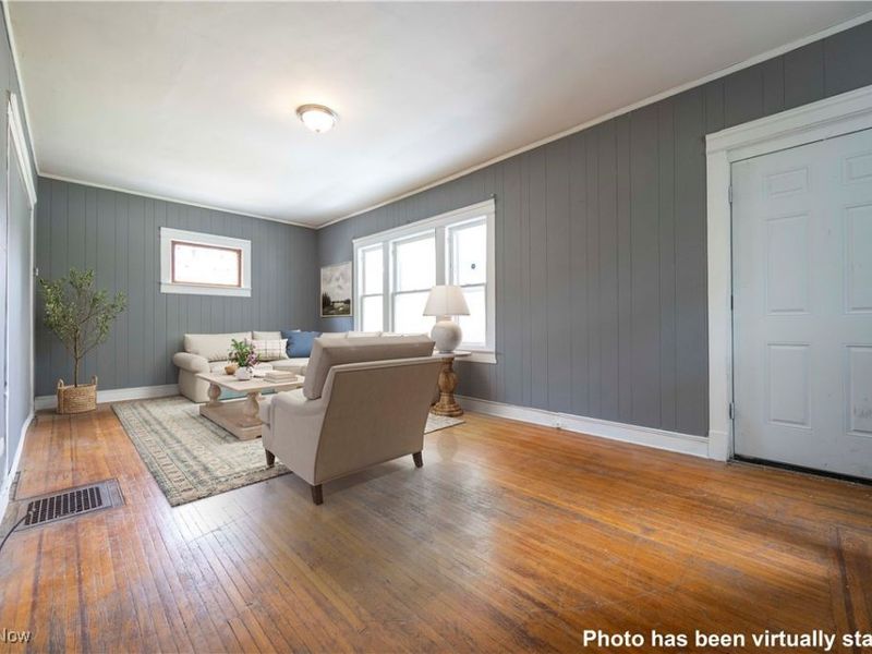 5210 Theodore Street, Maple Heights, OH 44137 Photo 5