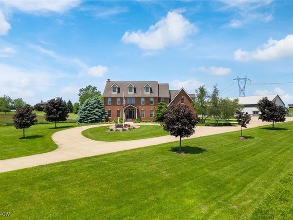 5495 Meese Road NE, Louisville, OH 44641