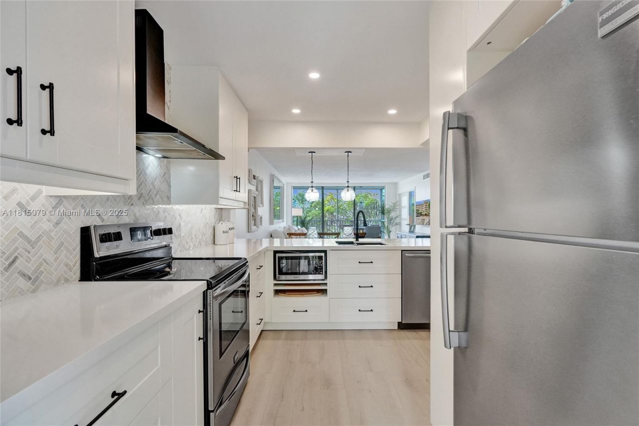 3150 N Course Ln, Unit 405, Pompano Beach, FL 33069 Photo