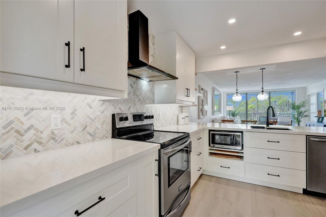 3150 N Course Ln, Unit 405, Pompano Beach, FL 33069 Photo