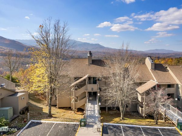 3710 Weber Rd, Gatlinburg, TN 37738