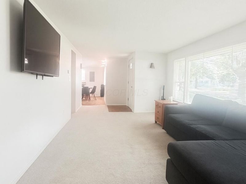 53 State Street, Jeffersonville, OH 43128 Photo 3