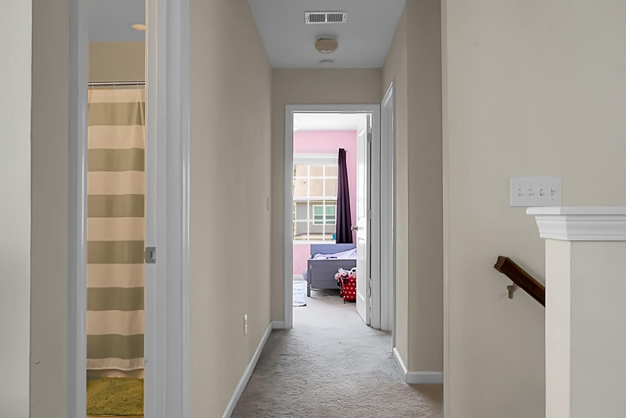 8921 Skipping Rock Lane Photo 19