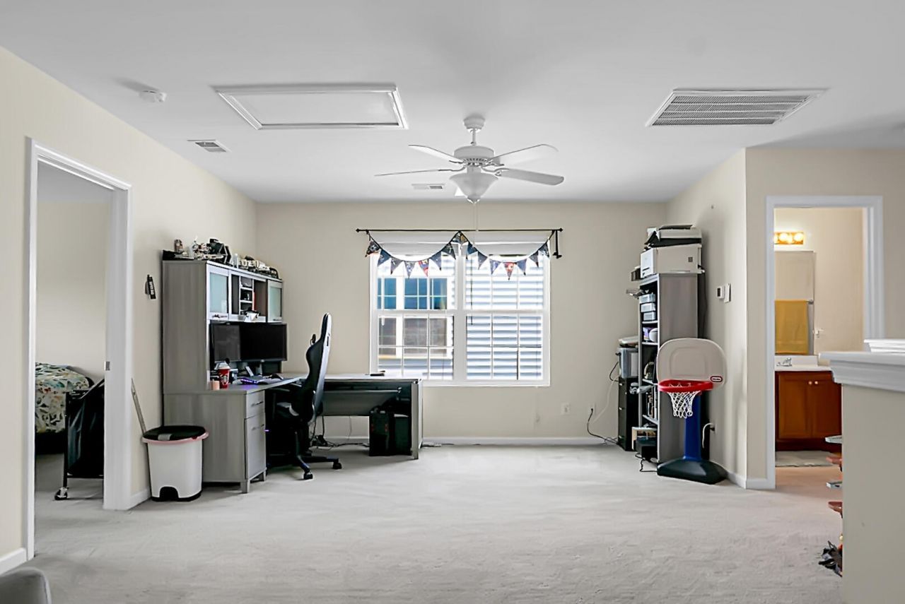 8921 Skipping Rock Lane Photo 22