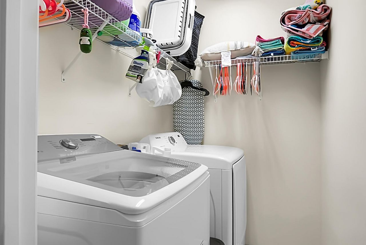 8921 Skipping Rock Lane Photo 28