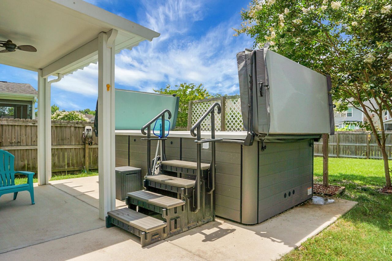 8921 Skipping Rock Lane Photo 35