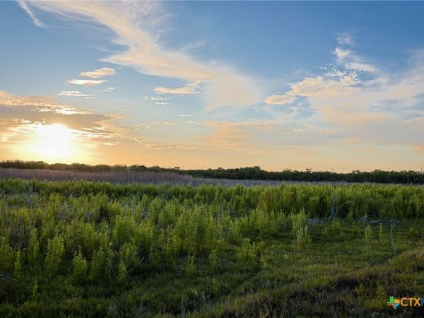 6266 Highway 281 , Three Rivers, TX 78071