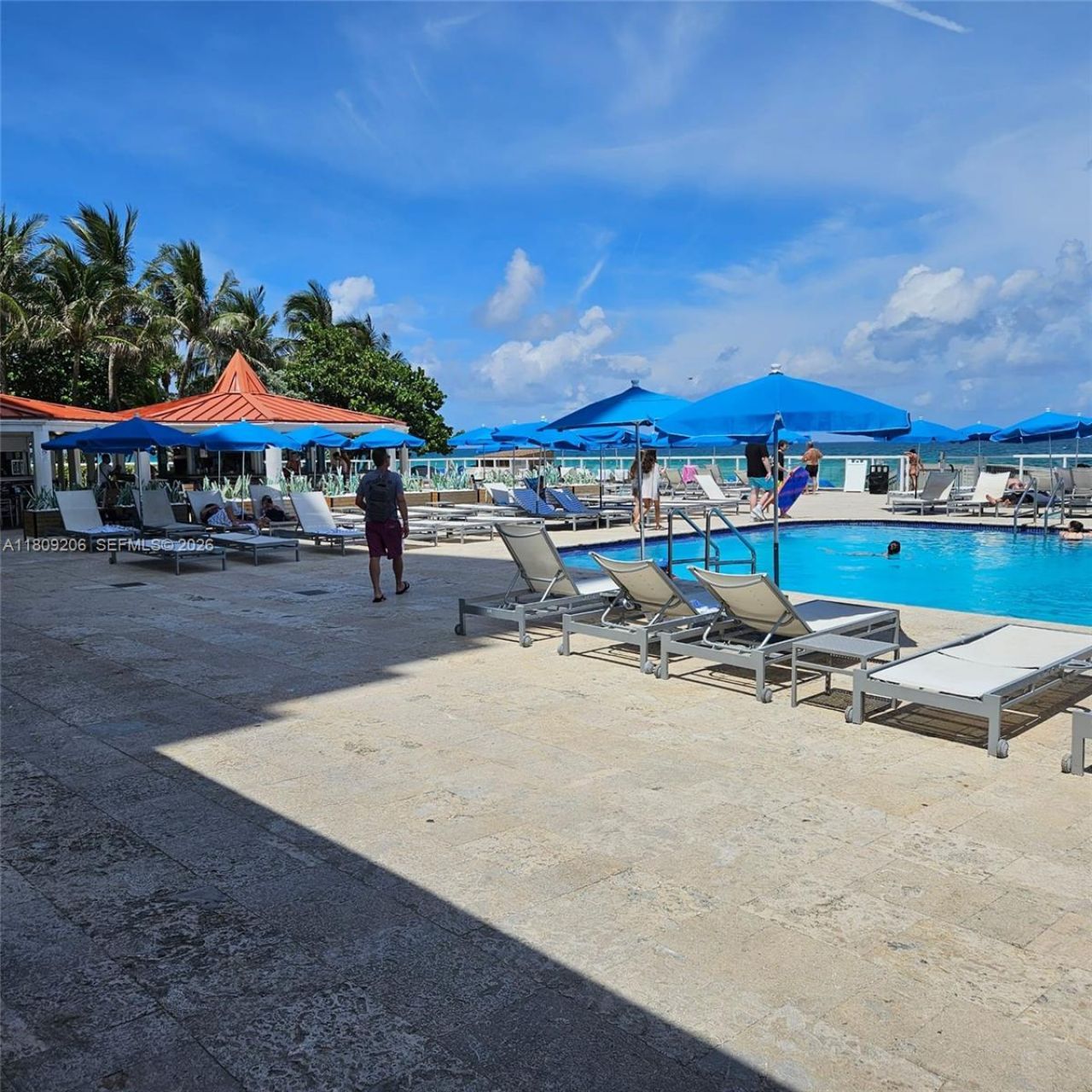 19201 Collins Ave, Unit 427, Sunny Isles Beach, FL 33160 Photo