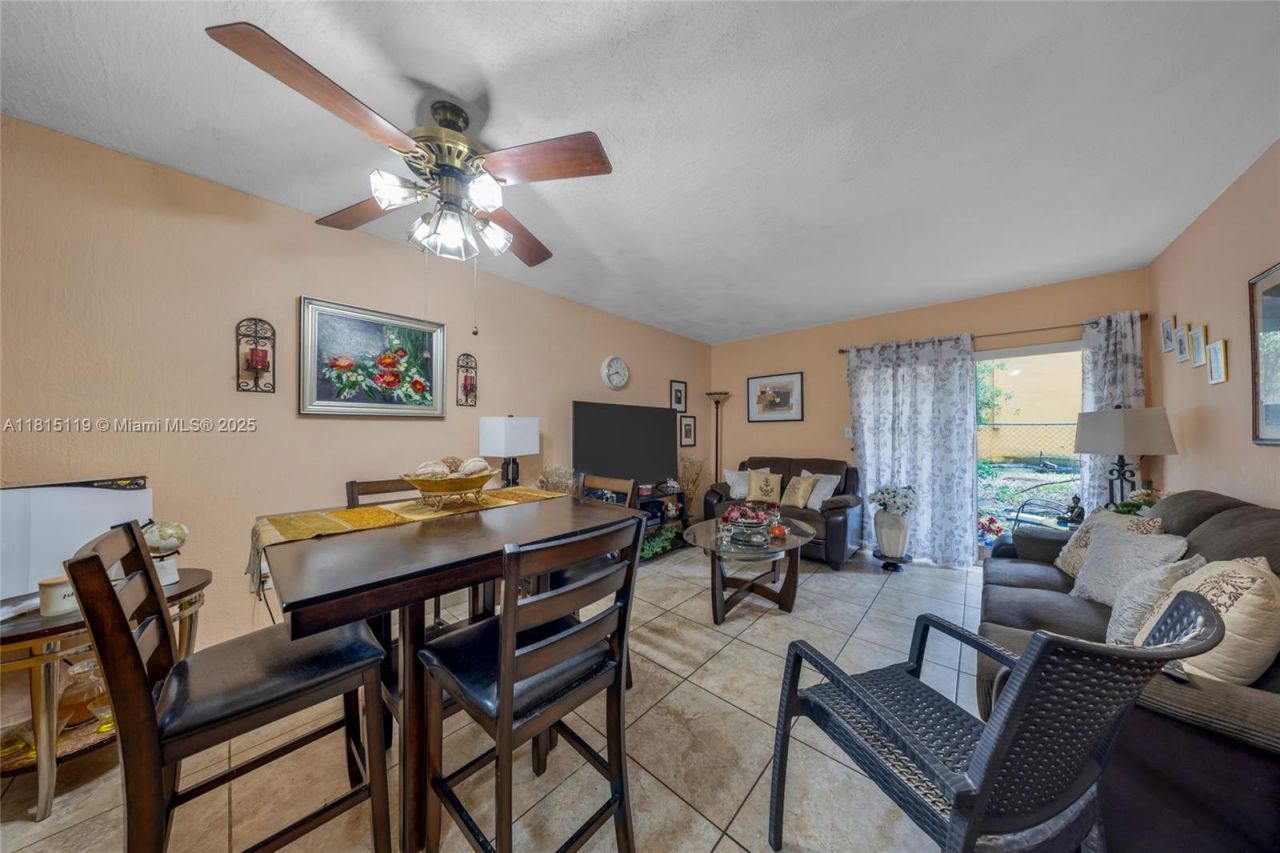 980 NW 45th Ave, Miami, FL 33126 Photo