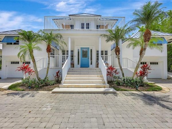 1500 Pelican AVE, NAPLES, FL 34102