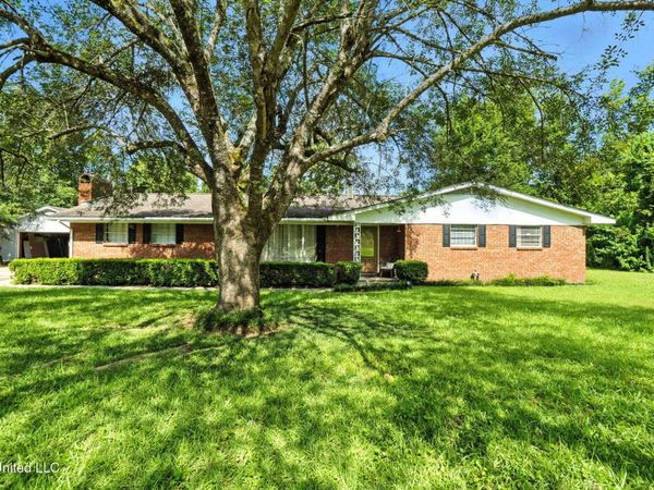 138 Essex Court, Picayune, MS 39466