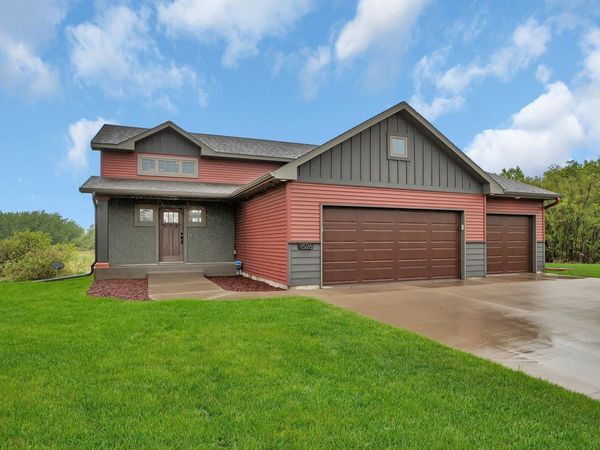 1526 Prairie View Lane NE, Sauk Rapids, MN 56379