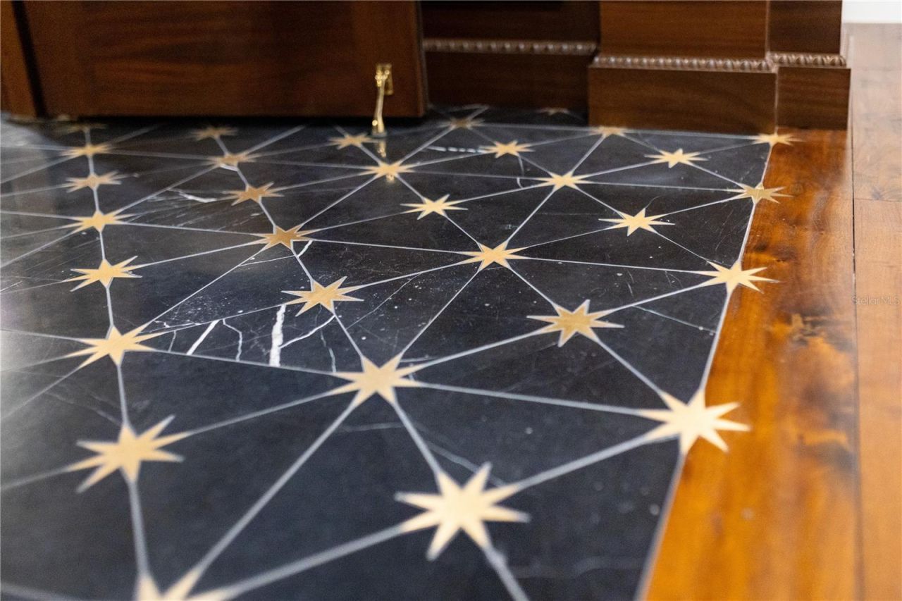 8707 NW 31st Lane Road, Ocala, FL 34482 Photo