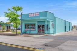 806 N Oak St. photo 4