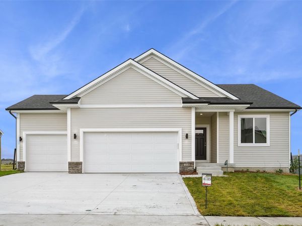 214 Cedar Drive, Gilbert, IA 50105