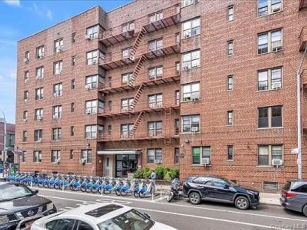 4035 Ithaca Street, Unit 6F, Elmhurst, NY 11373