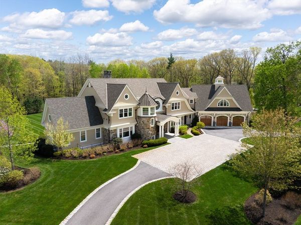 14 Lovers Lane, Southborough, MA 01772