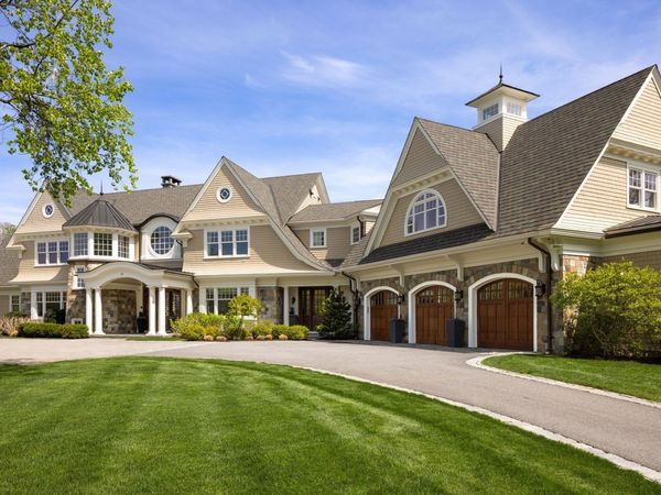 14 Lovers Lane, Southborough, MA 01772