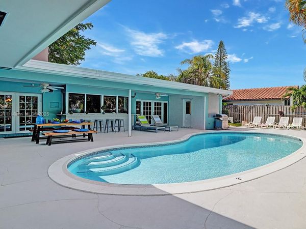 1245 Wiley St, Hollywood, FL 33019