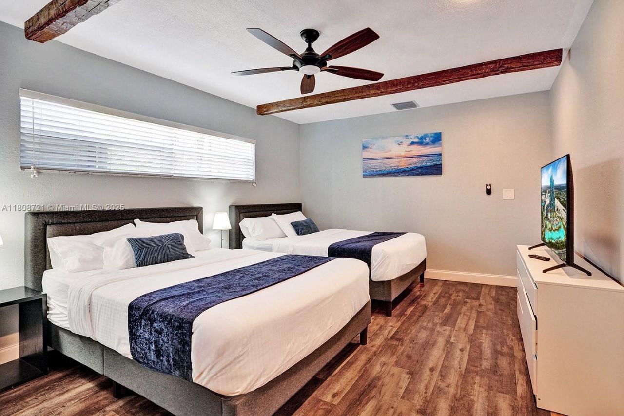 1245 Wiley St, Hollywood, FL 33019 Photo