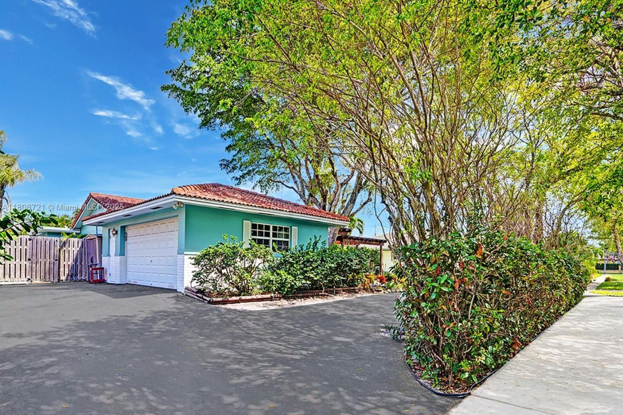 1245 Wiley St, Hollywood, FL 33019 Photo