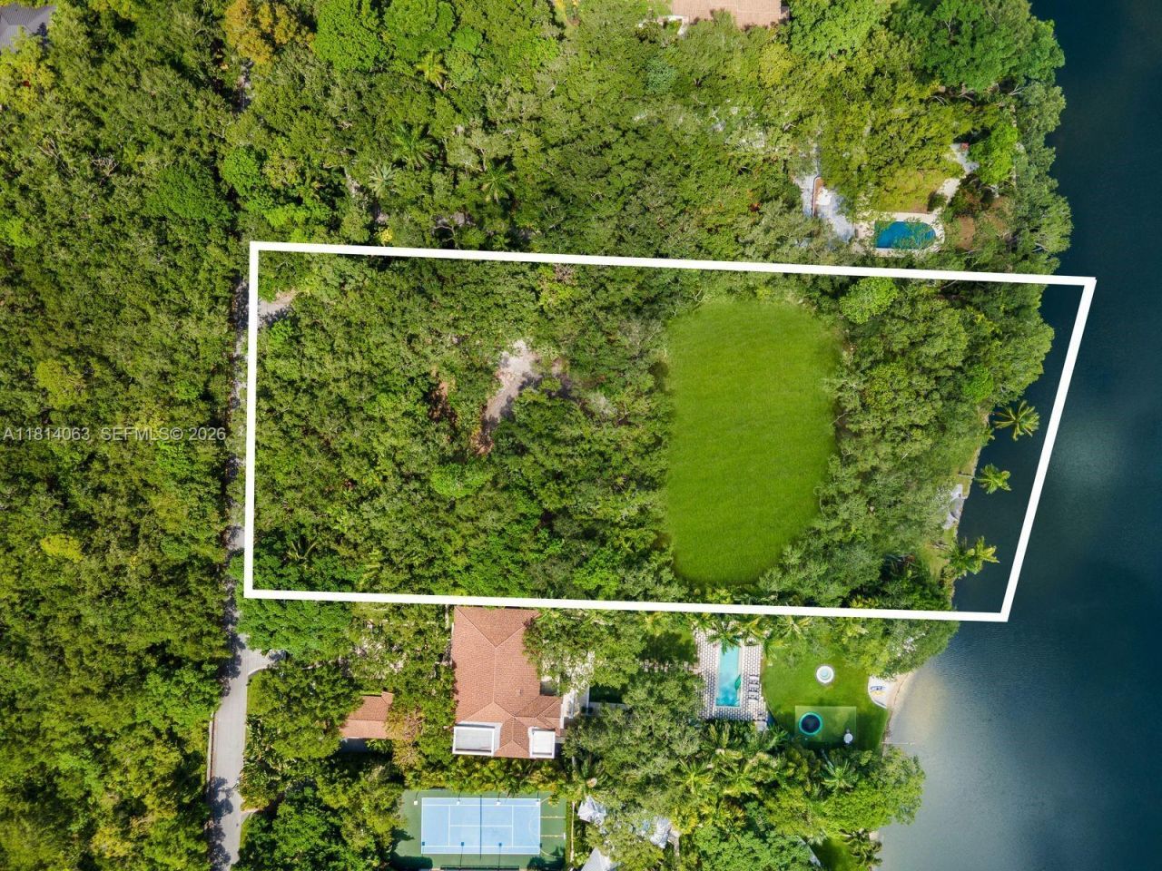 5355 Hammock Dr, Coral Gables, FL 33156 Photo