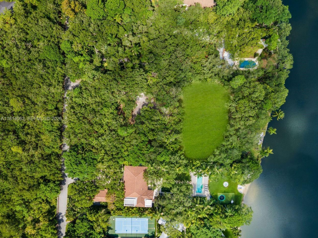 5355 Hammock Dr, Coral Gables, FL 33156 Photo
