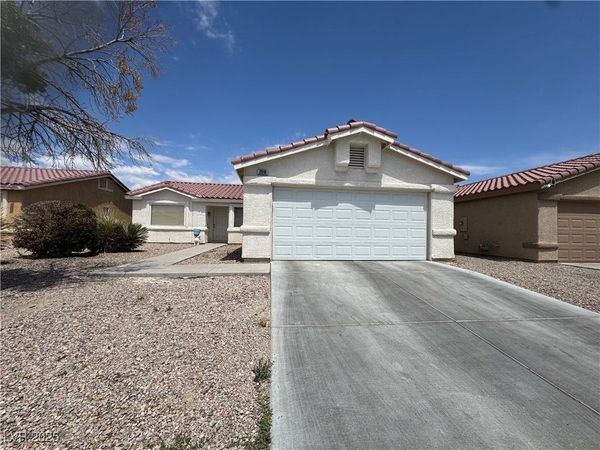 2916 Honeysuckle Avenue, North Las Vegas, NV 89031