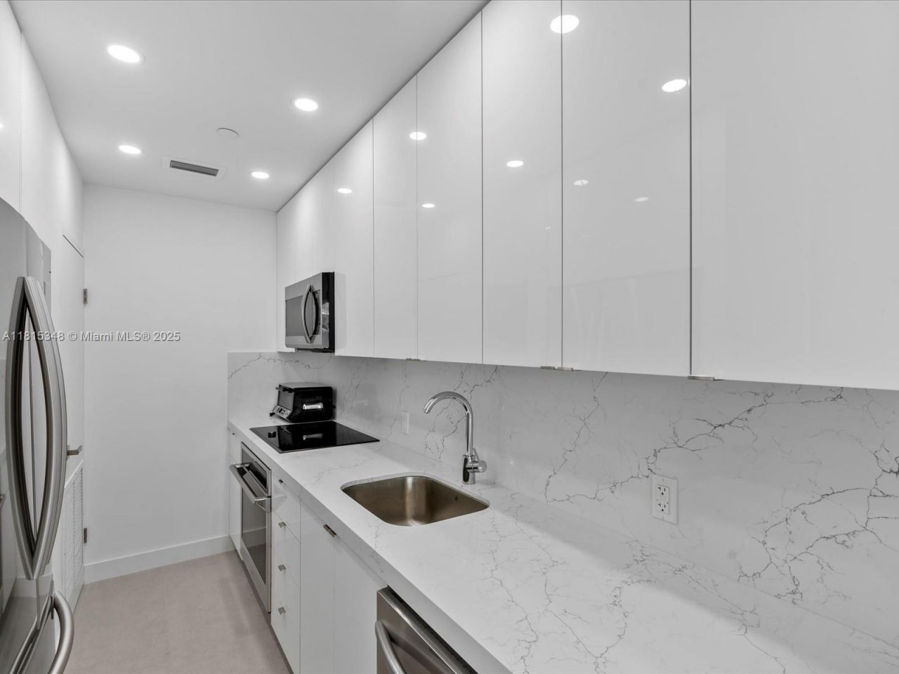 1200 West Ave, Unit PH24, Miami Beach, FL 33139 Photo