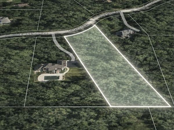 3888 Carlisle Drive, Crystal Lake, IL 60012