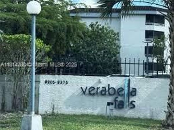 8255 SW 152 AV, Unit E PH 2, Miami, FL 33193