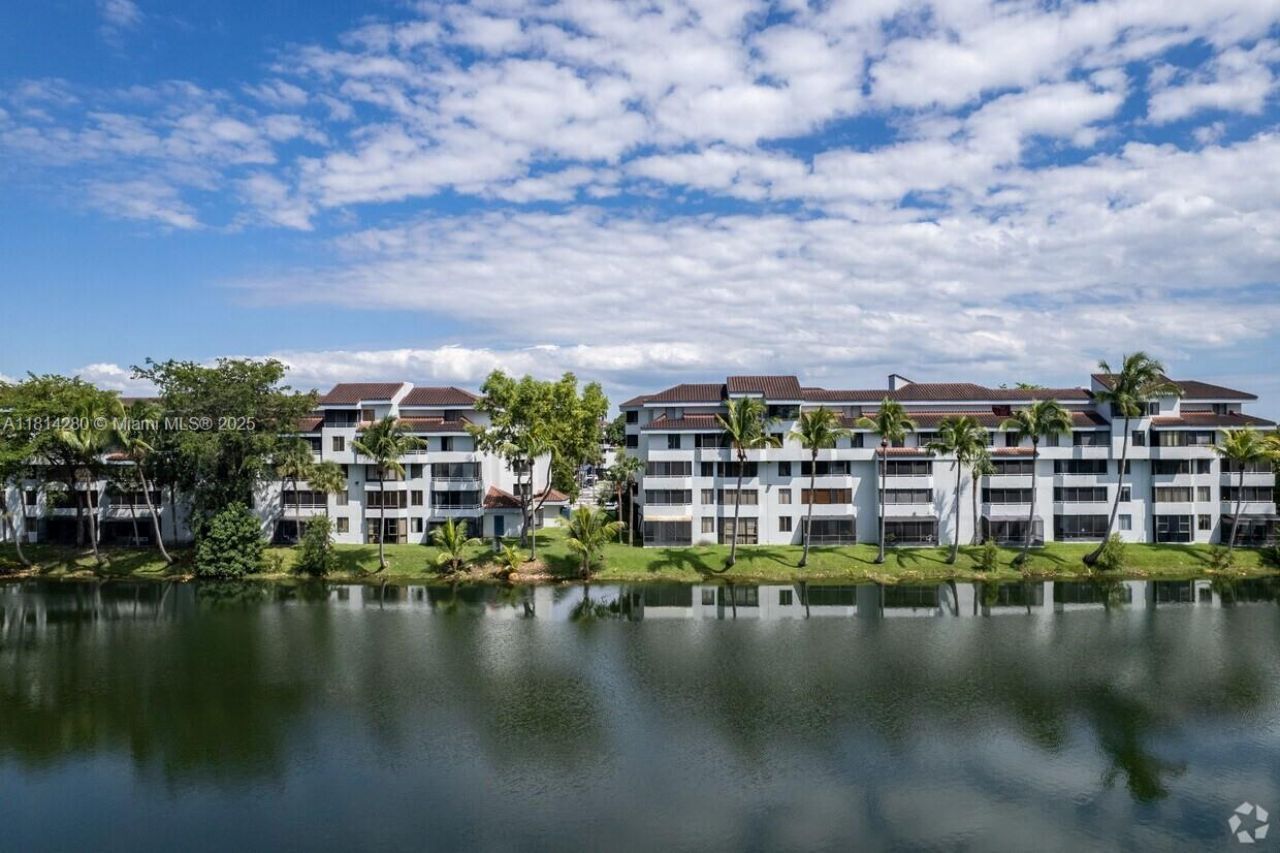 8255 SW 152 Av, Unit E PH 2, Miami, FL 33193 Photo