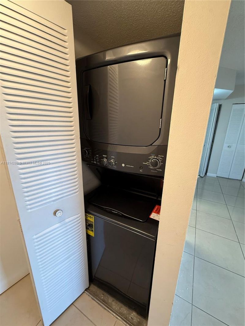 8255 SW 152 Av, Unit E PH 2, Miami, FL 33193 Photo