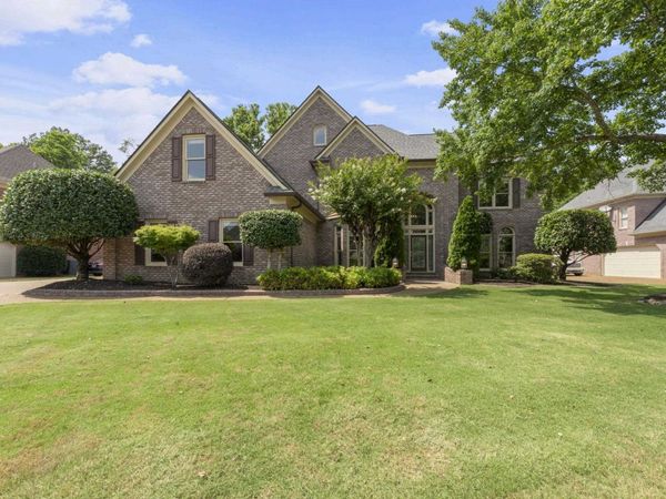 1405 RED BEND CV, Collierville, TN 38017