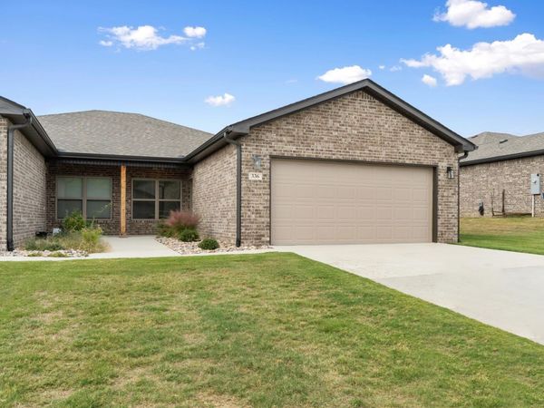 336 Turnberry Court, Mountain Home, AR 72653