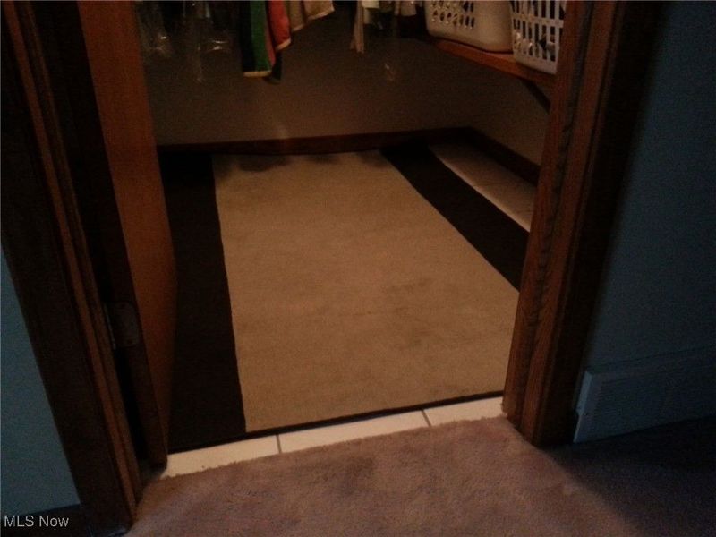 1088 Buena Vista Drive, Akron, OH 44319 Photo 8